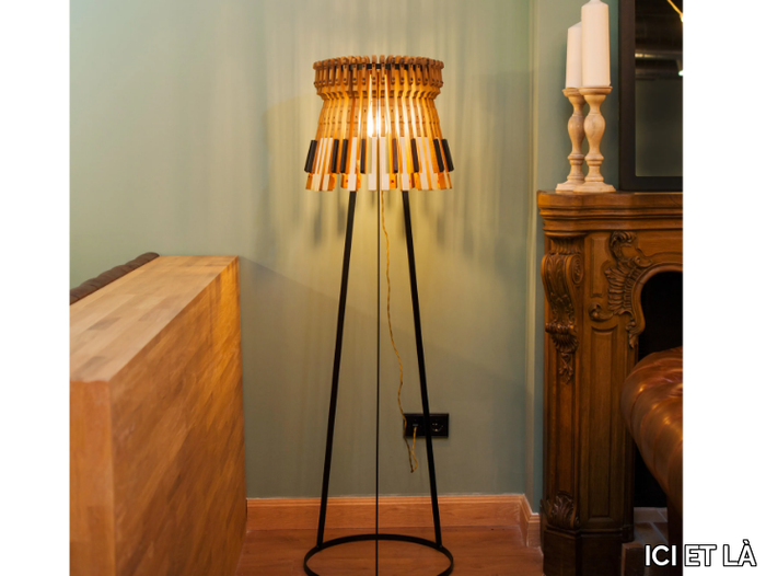 PIANO - Handmade metal floor lamp _ ICI ET LÀ