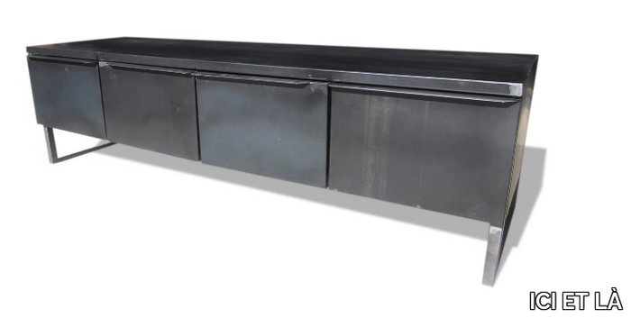 THE BLACK BOX - Industrial style steel sideboard _ ICI ET LÀ