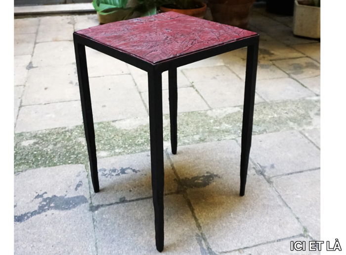 EMPREINTES-Square-coffee-table-ICI-ET-LÀ-543306-reldd90225b.jpg