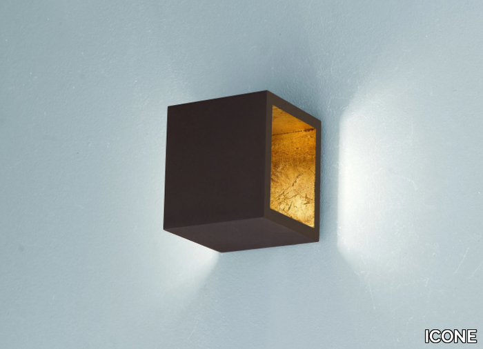 CUBÒ - Extruded aluminium wall lamp / ceiling lamp _ ICONE