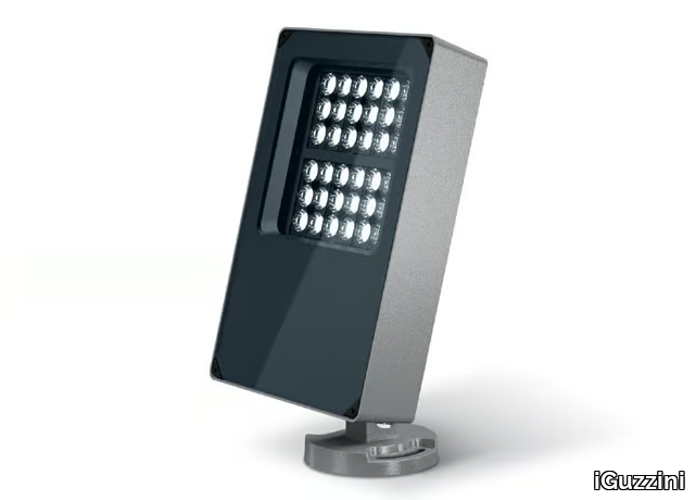 PLATEA PRO - LED adjustable RGB Outdoor floodlight _ iGuzzini