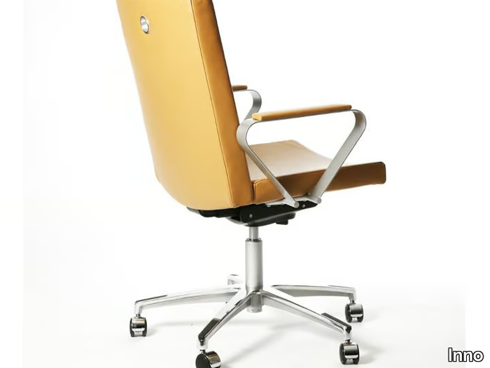 MEETING EXTRA - Chair with 5-spoke base with armrests with castors _ Inno