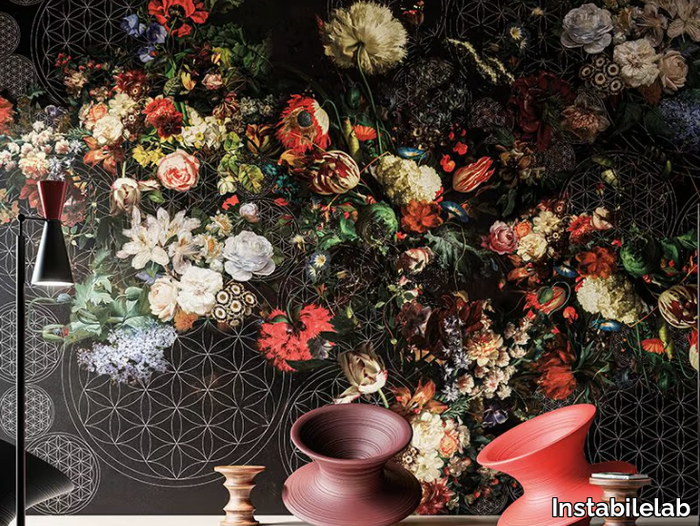 FRIDA - Wallpaper with floral pattern _ Instabilelab