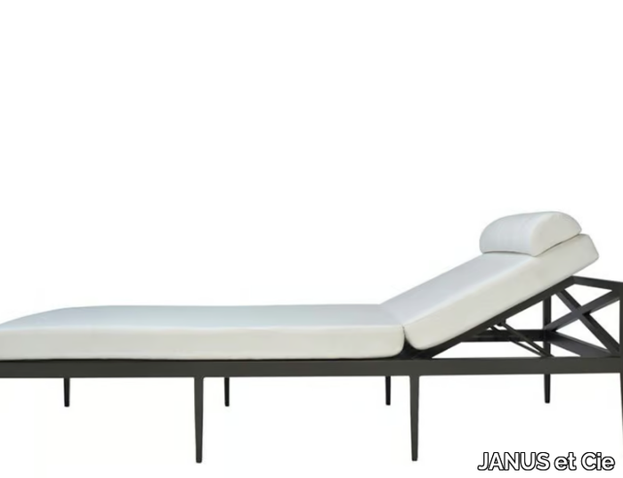 AZIMUTH-CROSS-Sun-lounger-JANUS-et-Cie-443989-rel80051b26.jpg