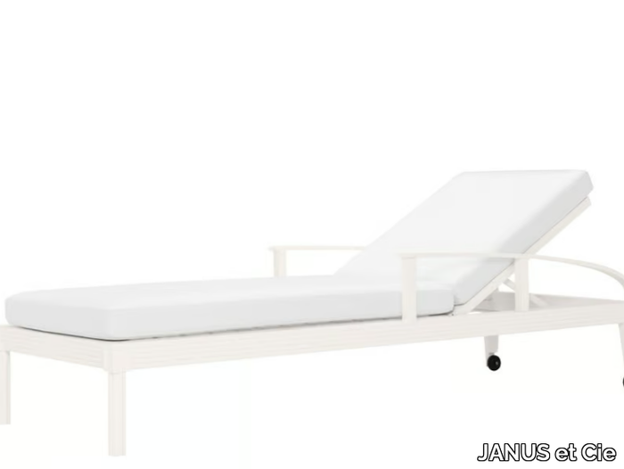 QUADRATL-Sun-lounger-JANUS-et-Cie-443808-relb2fdeb29.jpg