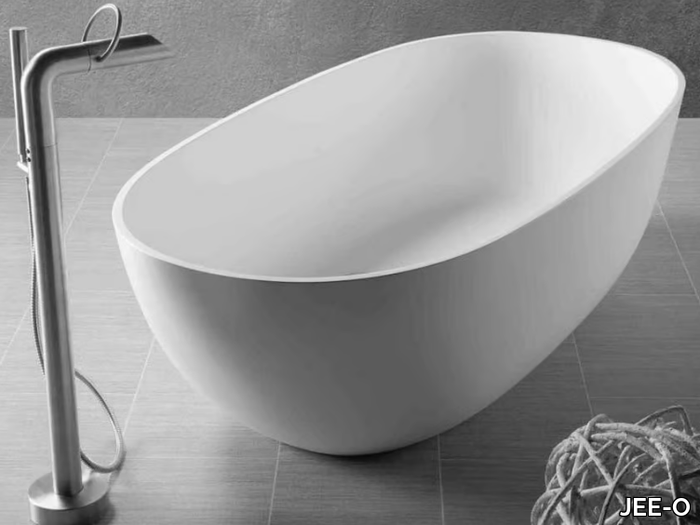 DUBAI - Freestanding oval bathtub _ JEE-O