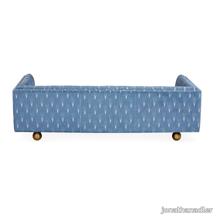 Claridge_Sofa_Vapor_d_544ad239-b03d-4764-896d-a3fa35dd3735.jpg