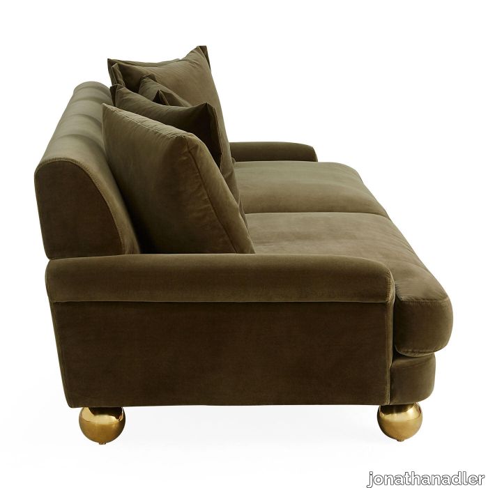 Greenwich_Sofa_c_ae4ce4a6-2739-41b2-afde-de62f46a70df.jpg