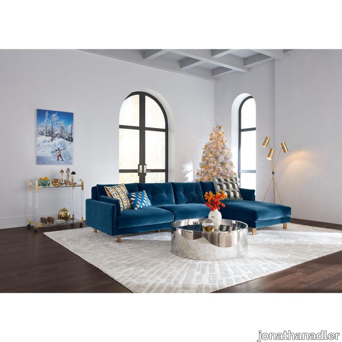 HO21_Malibu_Sectional_Alphaville_Coktail-Table_Christmas.jpg