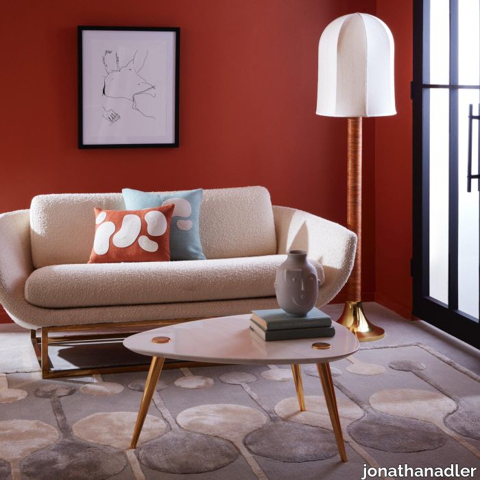 SP22_beaumont_settee_6ae0f7ca-0416-4f1a-b0ca-d929d7a8cf98.jpg