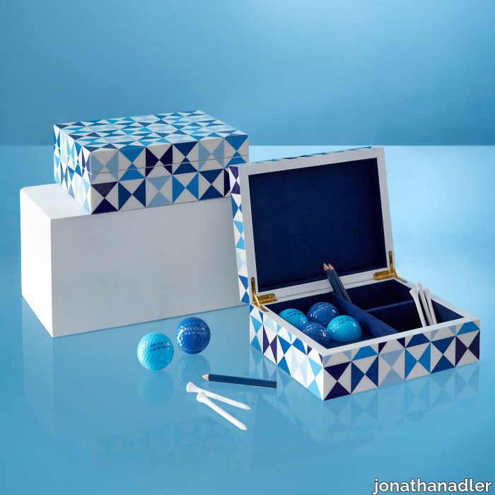 Sorrento_Lacquer_Golf_Gift_Set_Holiday23_ed82cacb-6cc4-486d-9188-6836a766a000.jpg