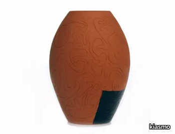 SECRET III - Terracotta vase _ kiasmo