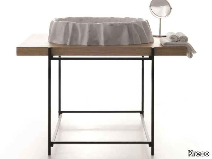HASHI-EASEL-Kreoo-426802-rel41098592.jpg