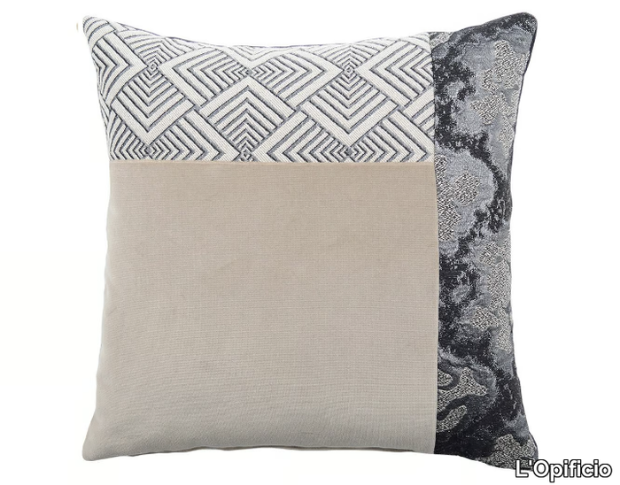 CARRÉ T 185-15 - Square fabric cushion _ L'Opificio