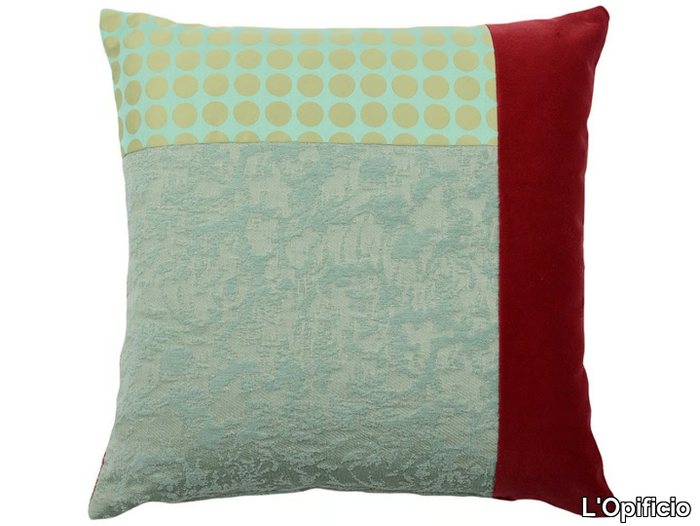 CARRÉ-T-Cushion-l-Opificio-360578-rel9e807ca1.jpg