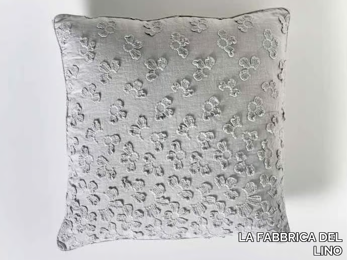 PRIMULA - Square hand embroidered linen cushion _ LA FABBRICA DEL LINO