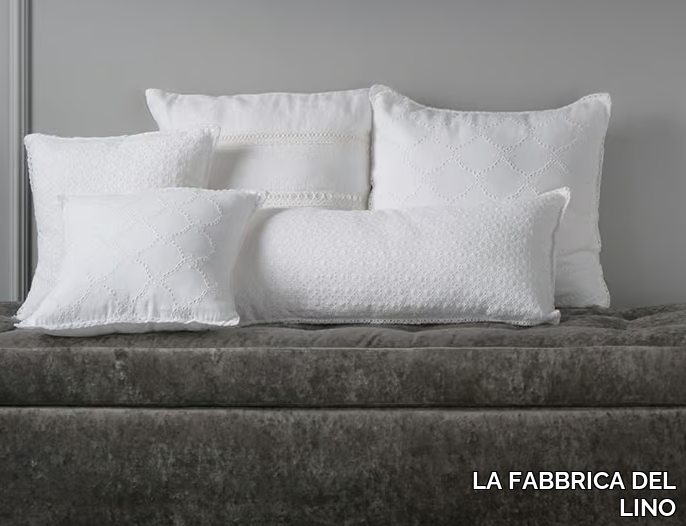 SANGALLO - Square linen cushion _ LA FABBRICA DEL LINO