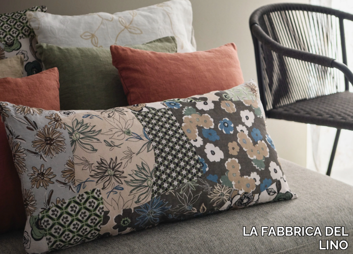 cushion-la-fabbrica-del-lino-by-bergianti-pagliani-557029-relf1ea201c.jpg