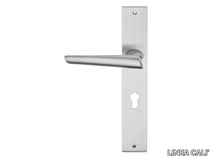 KENDO - Contemporary style brass door handle on back plate _ LINEA CALI'