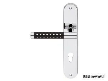 CAVITY - Brass door handle on back plate _ LINEA CALI'