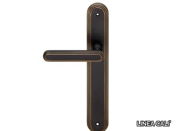 CHIC - Brass door handle on back plate _ LINEA CALI'