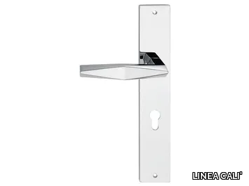 PRISMA - Chromed brass door handle on back plate _ LINEA CALI'