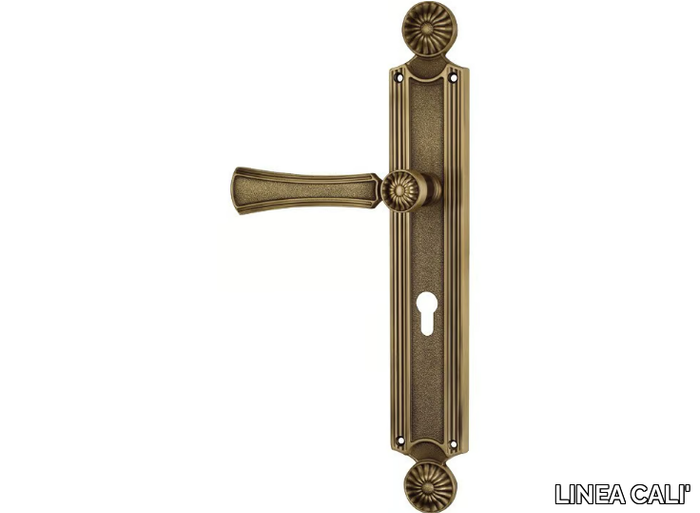 DAISY - Deco brass door handle on back plate _ LINEA CALI'