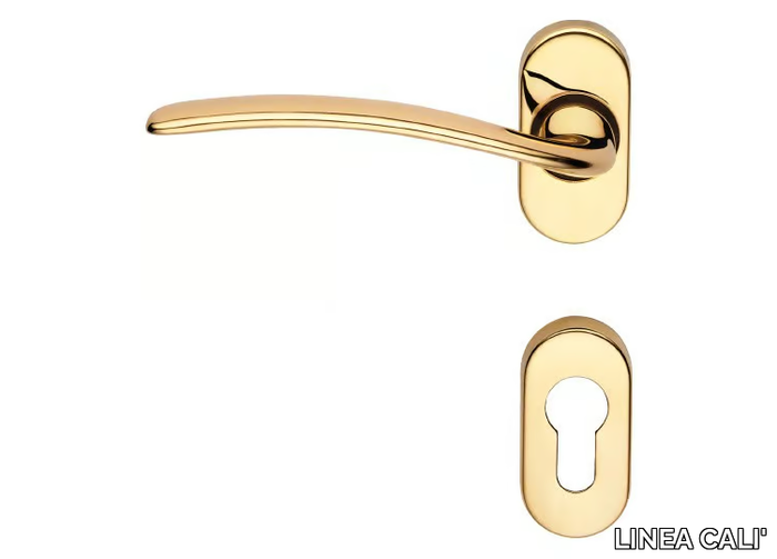 PIUMA - Classic style metal door handle on rose with lock _ LINEA CALI'