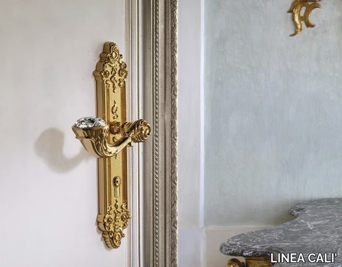 BRILLIANT-DIAMOND-Door-handle-on-back-plate-LINEA-CALI-180440-rel98d53a01.jpg