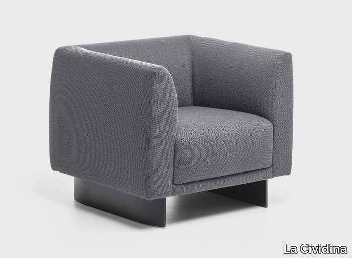 TAILOR - Fabric armchair _ La Cividina
