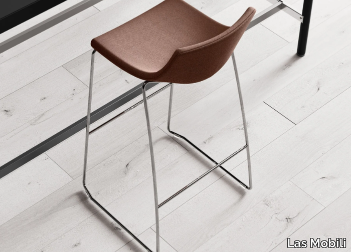 superotto-sled-base-stool-las-mobili-568165-rel9f013833.jpg