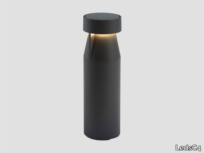 REK-Bollard-light-LEDS-C4-572395-rel6c93150a.jpg