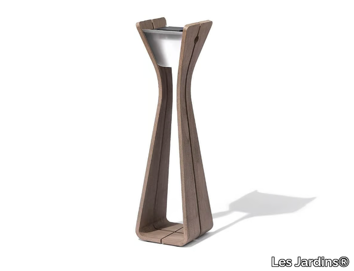 TECK420 - Solar powered teak floor lamp _ Les Jardins®