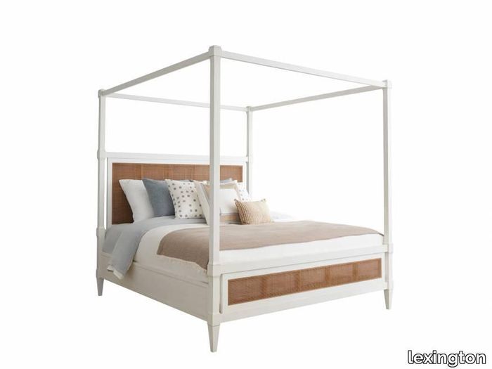 Strand Poster Bed