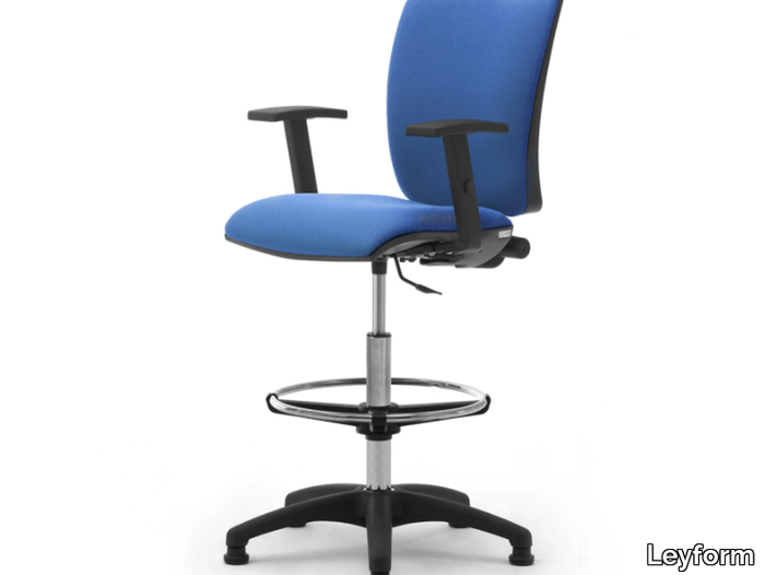 SPRINT - Height-adjustable fabric office stool with Armrests with 5-Spoke base _ Leyform