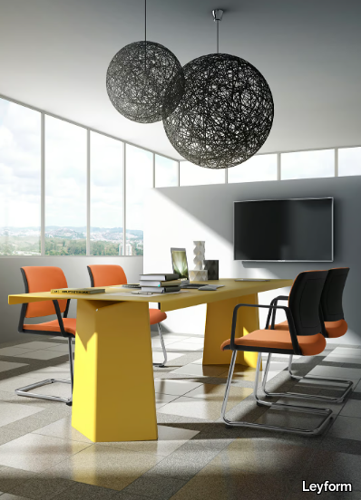 wiki-cantilever-chair-leyform-628197-rel4831bdec.jpg