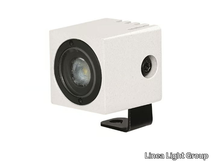EYELET-Q-Linea-Light-Group-292960-rel794109b3.jpg