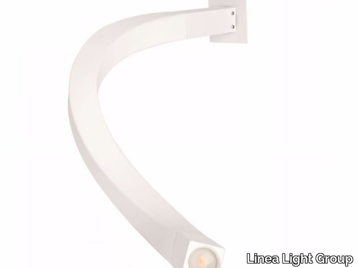 snake-w2-linea-light-group-293079-rela928fdb6.jpg