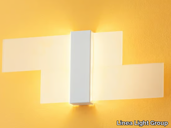 triad-2-0-w-linea-light-group-431750-rel298d6c17.jpg