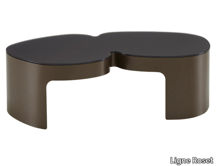 PUKKA - Tempered glass and wood coffee table _ Ligne Roset