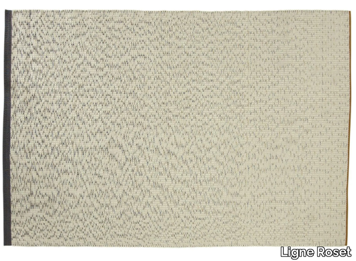 RUE D'HAUTEVILLE - Solid-color rectangular handmade wool rug _ Ligne Roset