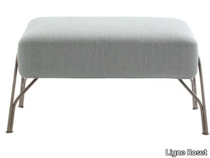 HUMPHREY-Footstool-Ligne-Roset-284932-rel504feba3.jpg