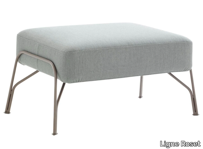 HUMPHREY-Footstool-Ligne-Roset-284932-rel8d86a296.jpg