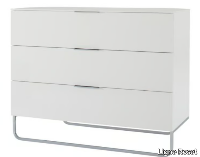 hyannis-port-chest-of-drawers-roset-sas-485496-rel4f537107.jpg