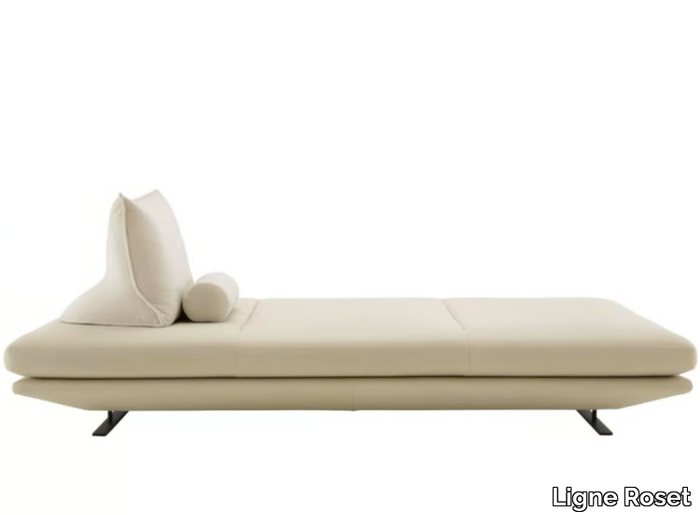 upholstered-bench-roset-sas-490176-rel37ceafa9.jpg