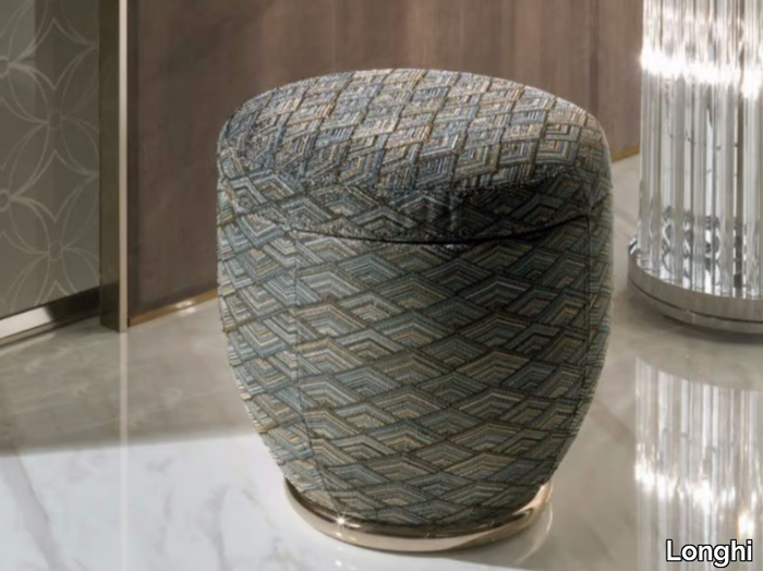 godwin-fabric-pouf-longhi-258525-rela41a7e90.jpg