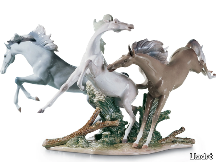 BORN FREE HORSES - Porcelain decorative object _ Lladró