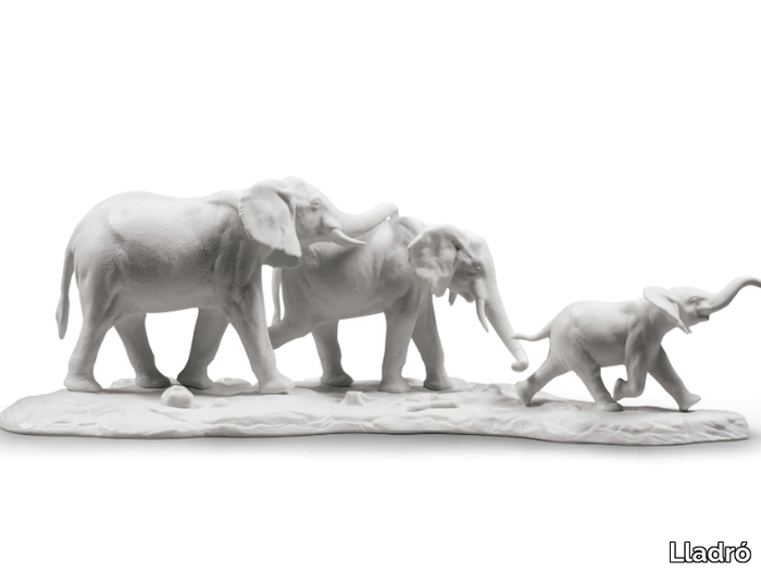 WE FOLLOW IN YOUR STEPS ELEPHANTS WHITE - Porcelain decorative object _ Lladró