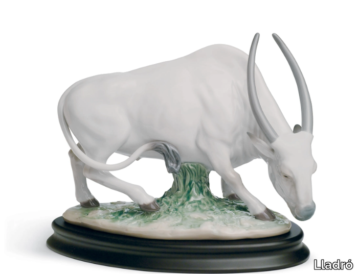 the-ox-lladro-553805-rele81830d2.jpg