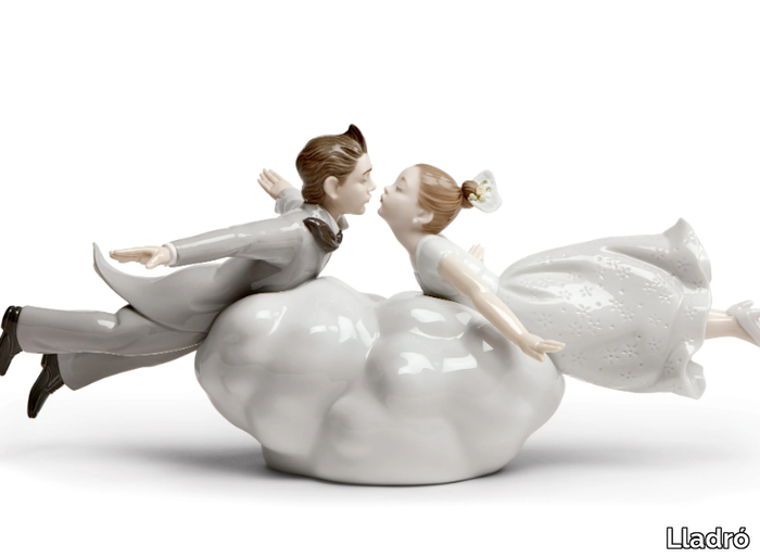 wedding-in-the-air-couple-lladro-543270-reld83a657.jpg